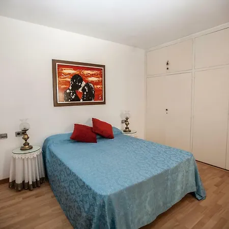 3 Carrer Puig I Cadafalch Вілла *